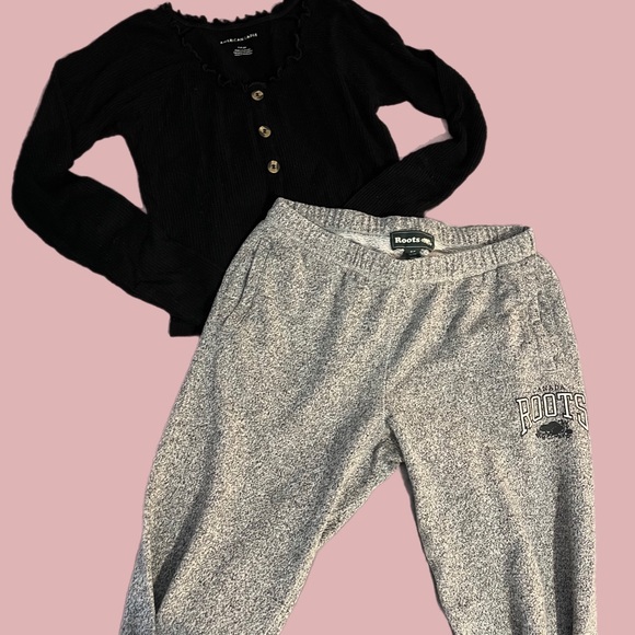 🌸Roots Cozy OUTFIT BUNDLE🌸 - Picture 2 of 2
